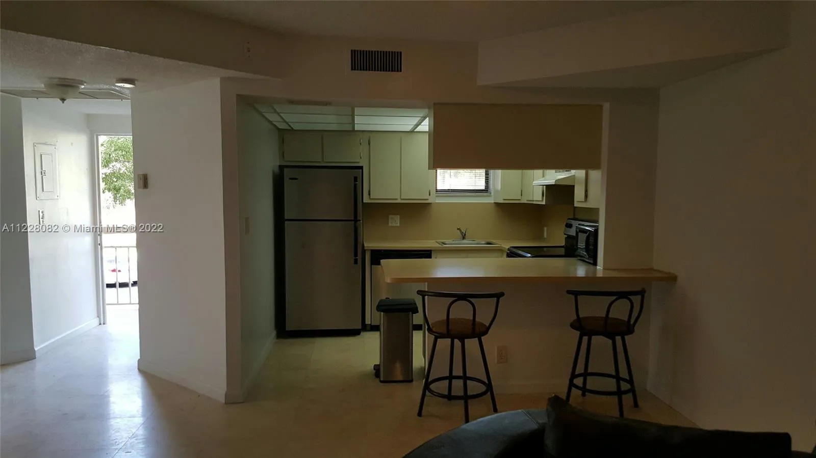 8290 Lake Dr # 223, Doral FL 33166