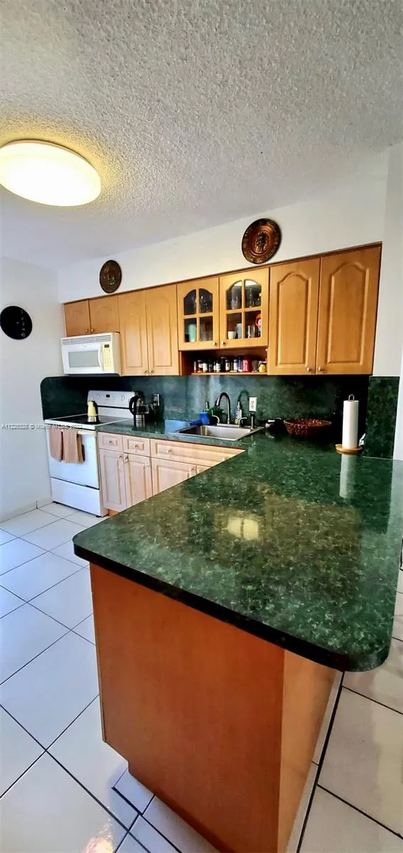 5350 W 21st Ct # 407, Hialeah FL 33016