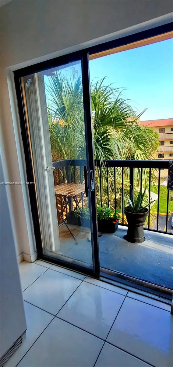 5350 W 21st Ct # 407, Hialeah FL 33016