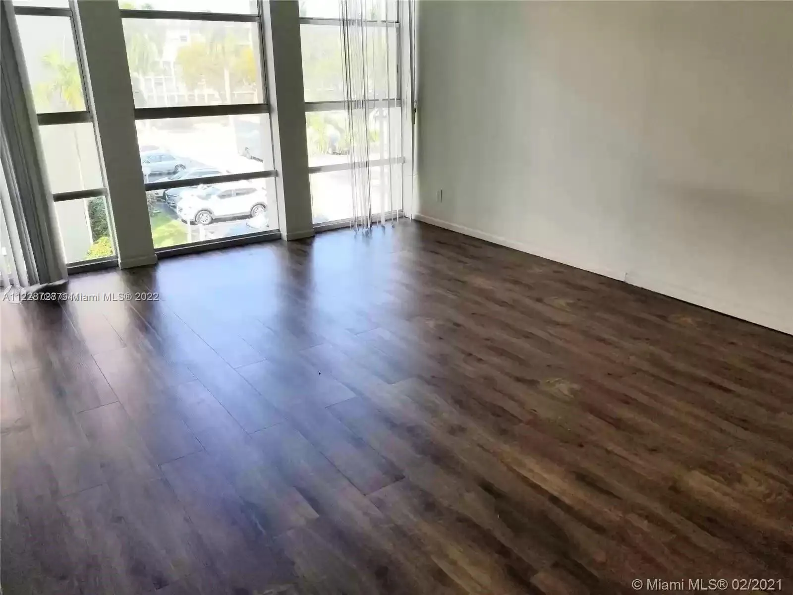 851 Three Islands Blvd # 317, Hallandale Beach FL 33009