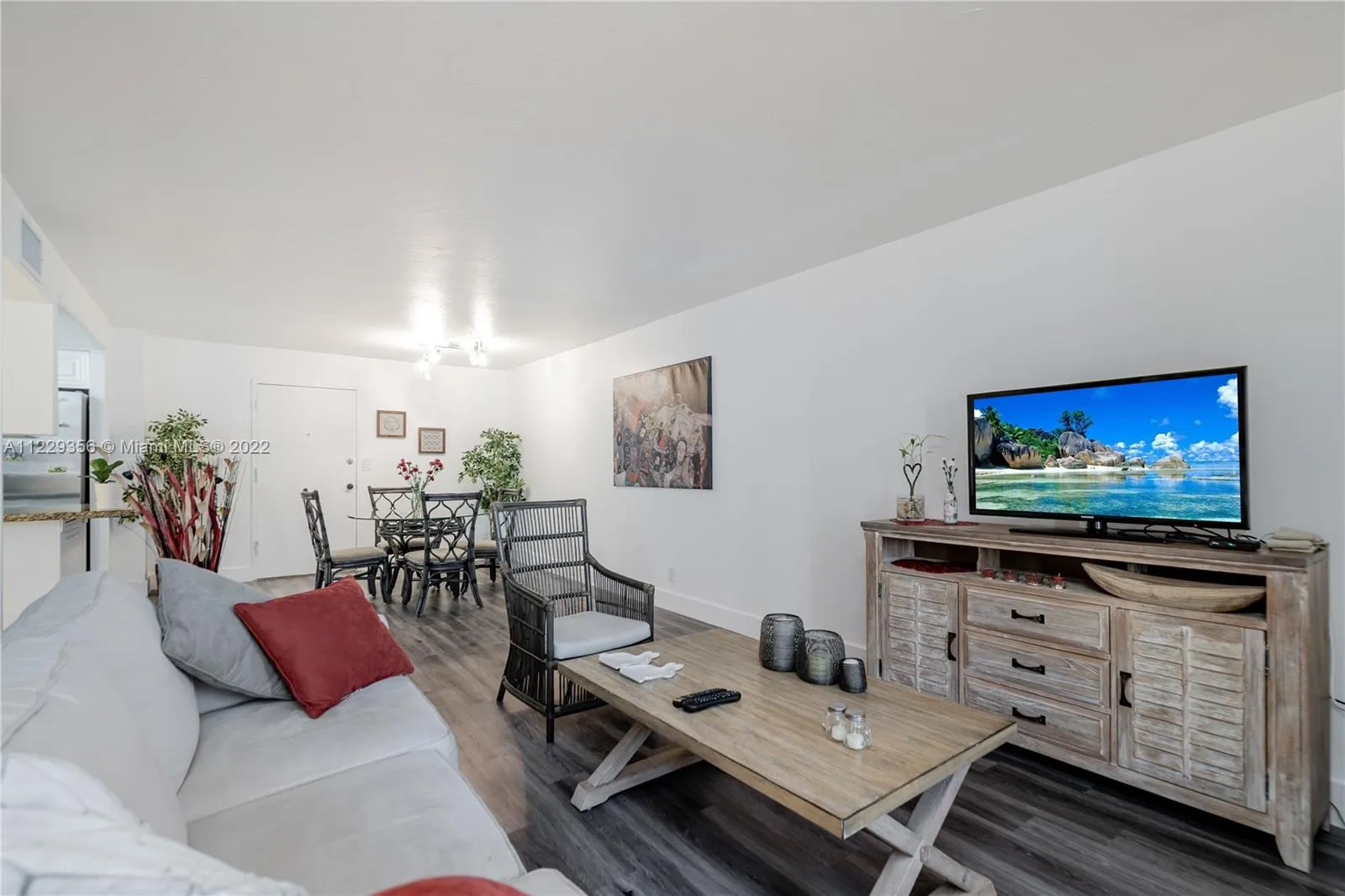 1913 S Ocean Dr # 110, Hallandale Beach FL 33009
