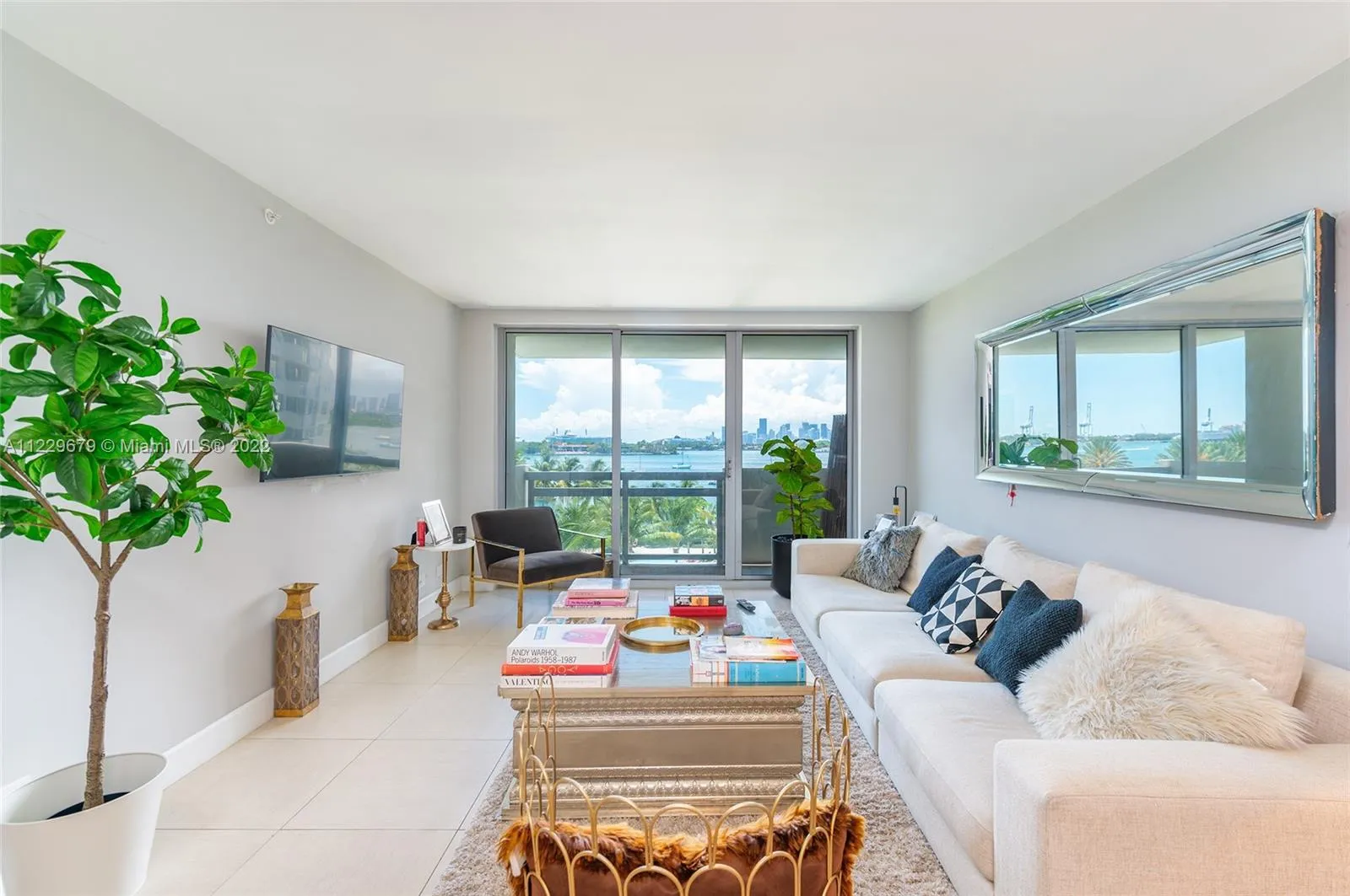 2 bedroom 2 bath for rent at 1500 Bay Rd # 522S, Miami Beach FL 33139