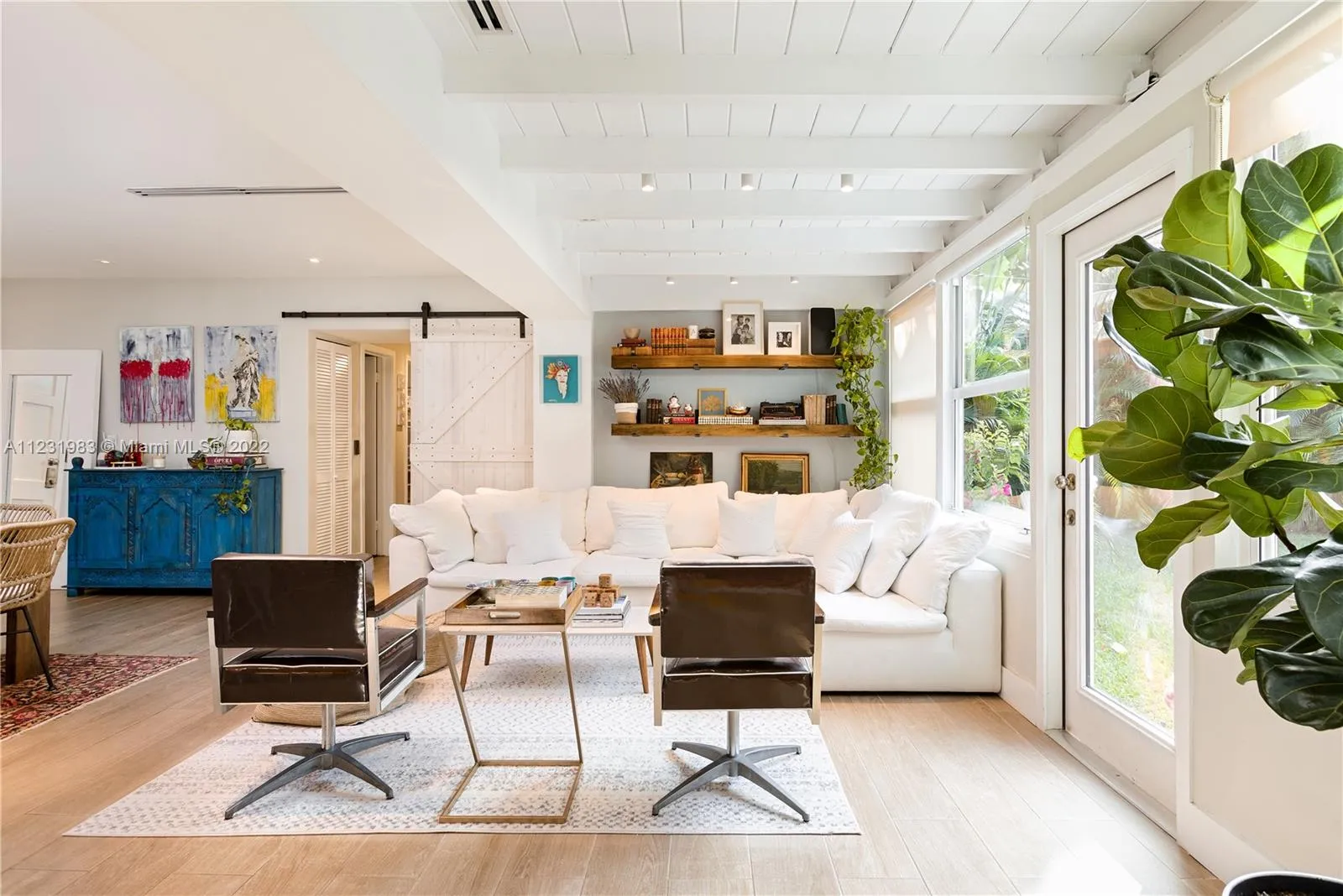 4 bedroom 2 bath for sale at 268 W Mashta Dr, Key Biscayne FL 33149