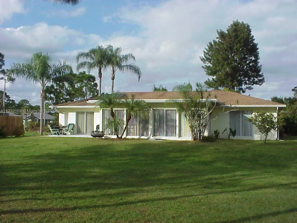 6508 N 143rd St, Palm Beach Gardens FL 33418