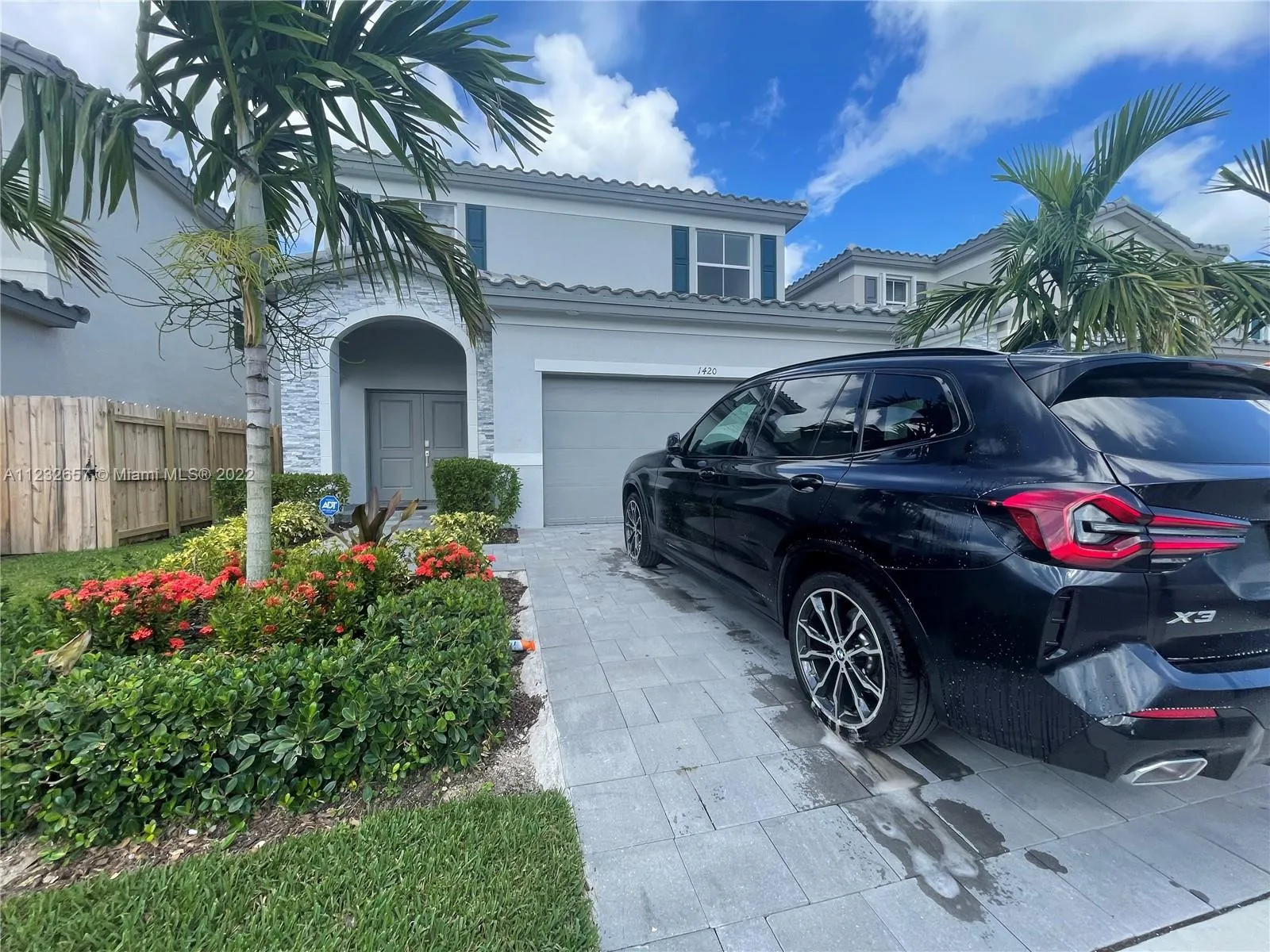 4 bedroom 3 bath for sale at 1420 SE 26th Rd, Homestead FL 33035