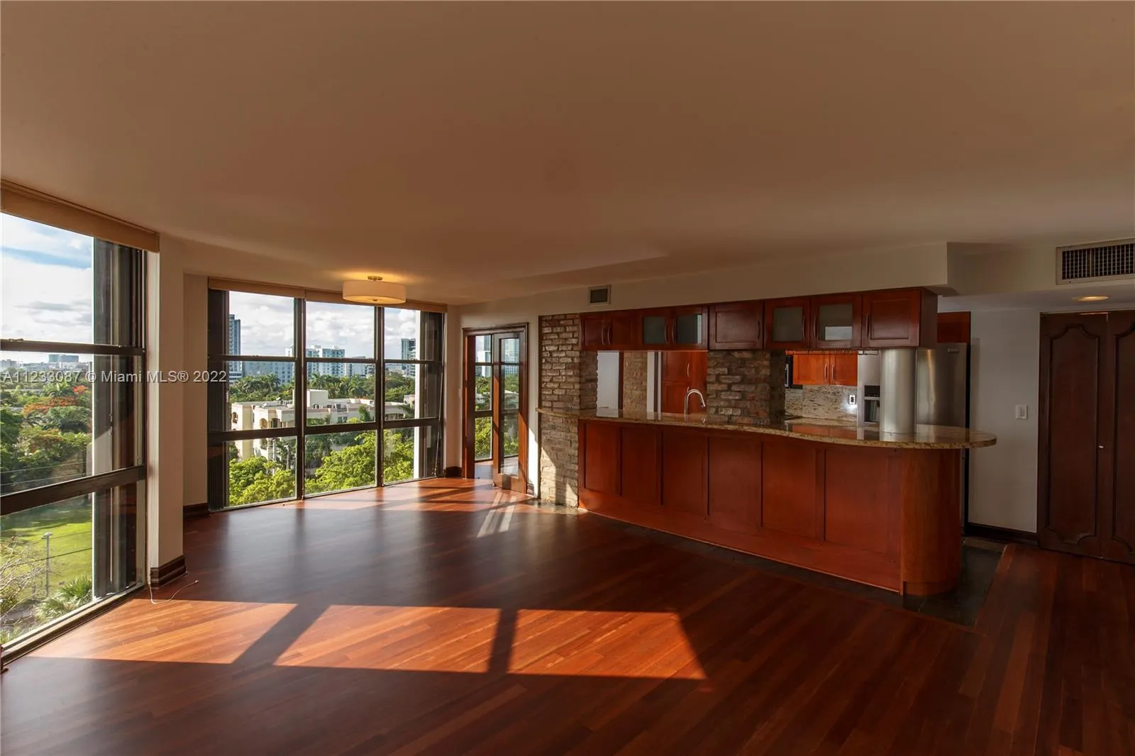 1901 Brickell Ave # B908, Miami FL 33129