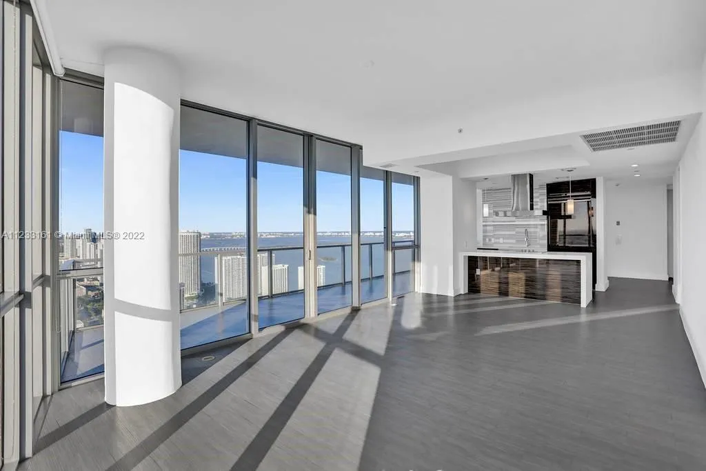 1100 Biscayne Blvd # 4308, Miami FL 33132