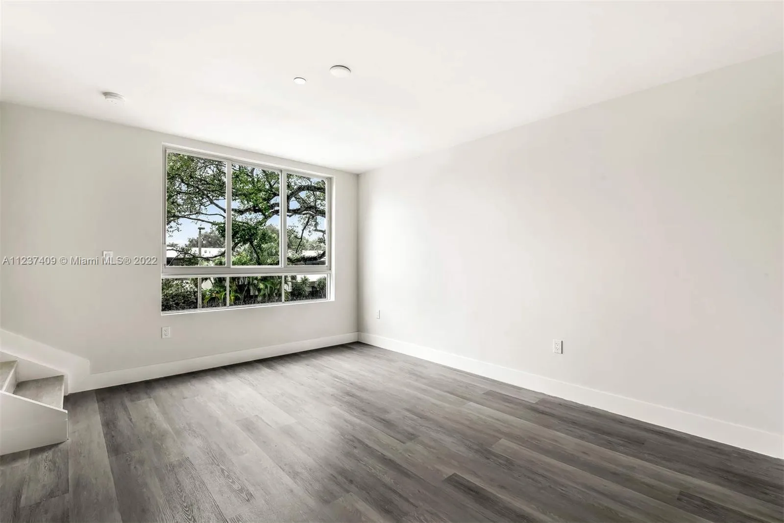 2505 NE 193rd St # 4217, Miami FL 33180