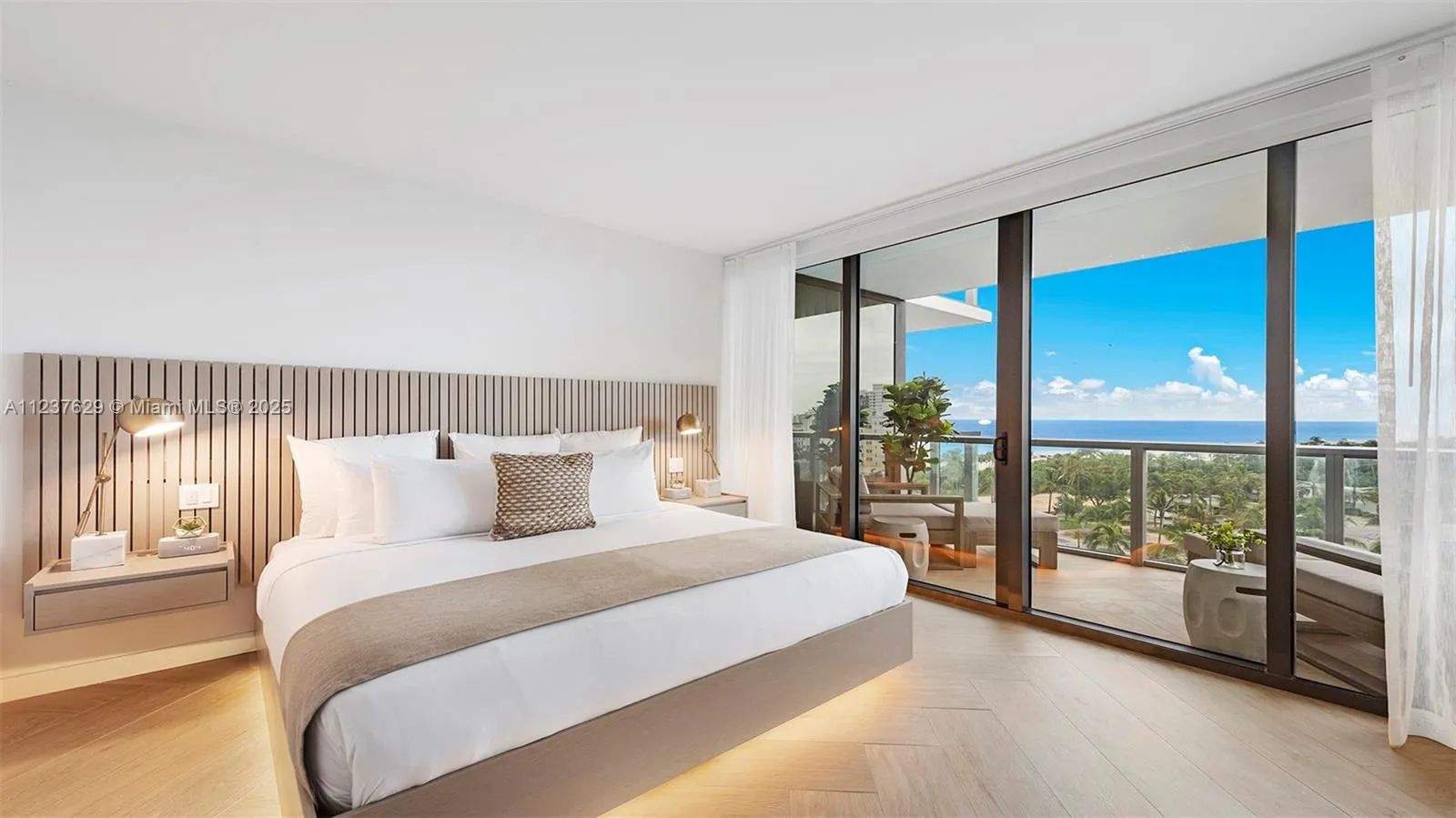 2201 Collins Ave # 804, Miami Beach FL 33139