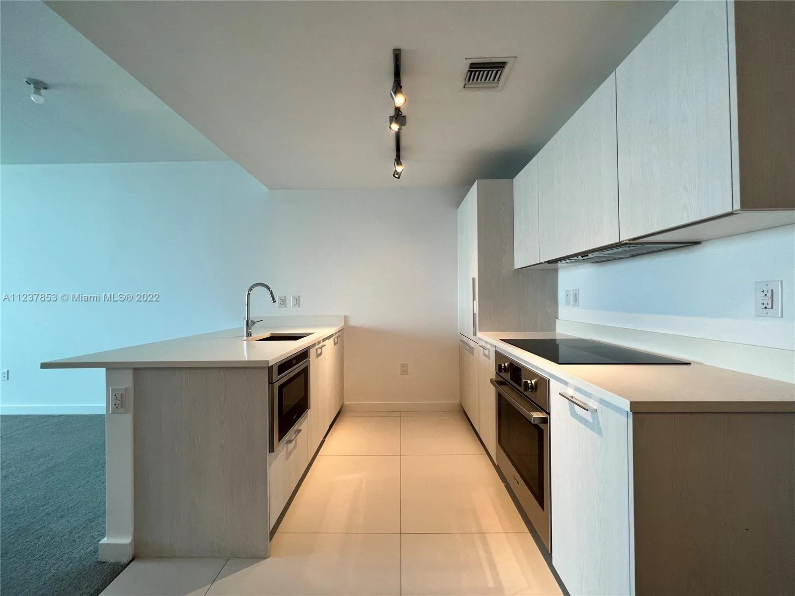 501 NE 31st St # 2802, Miami FL 33137