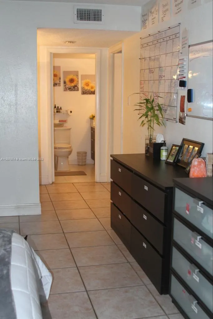 18041 Biscayne Blvd # 1701, Aventura FL 33160