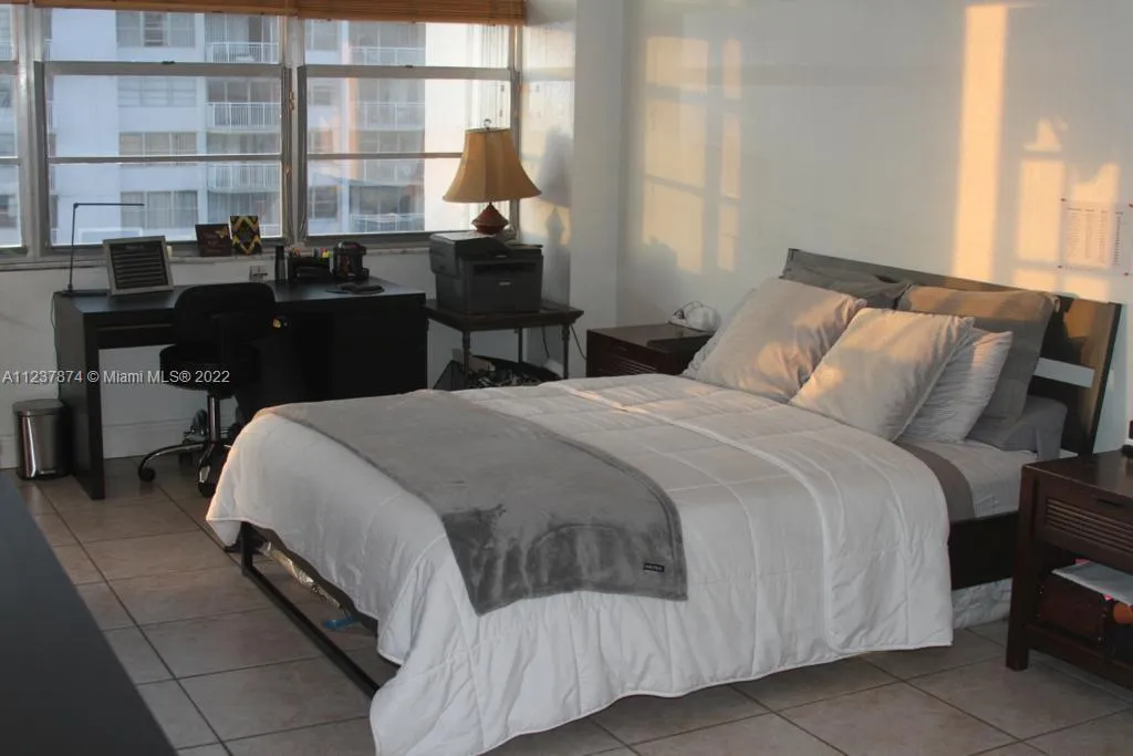 18041 Biscayne Blvd # 1701, Aventura FL 33160