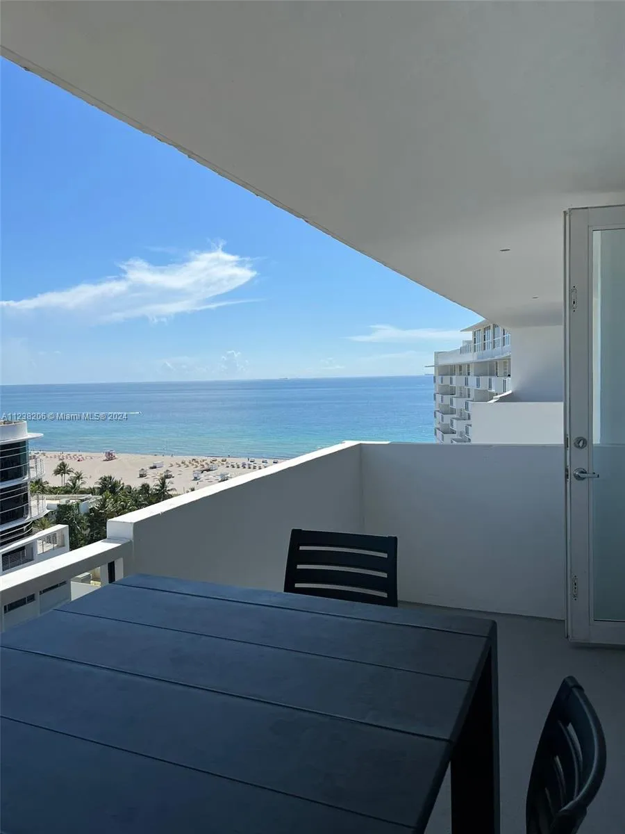 2 bedroom 2 bath for rent at 100 Lincoln Rd # 1608, Miami Beach FL 33139