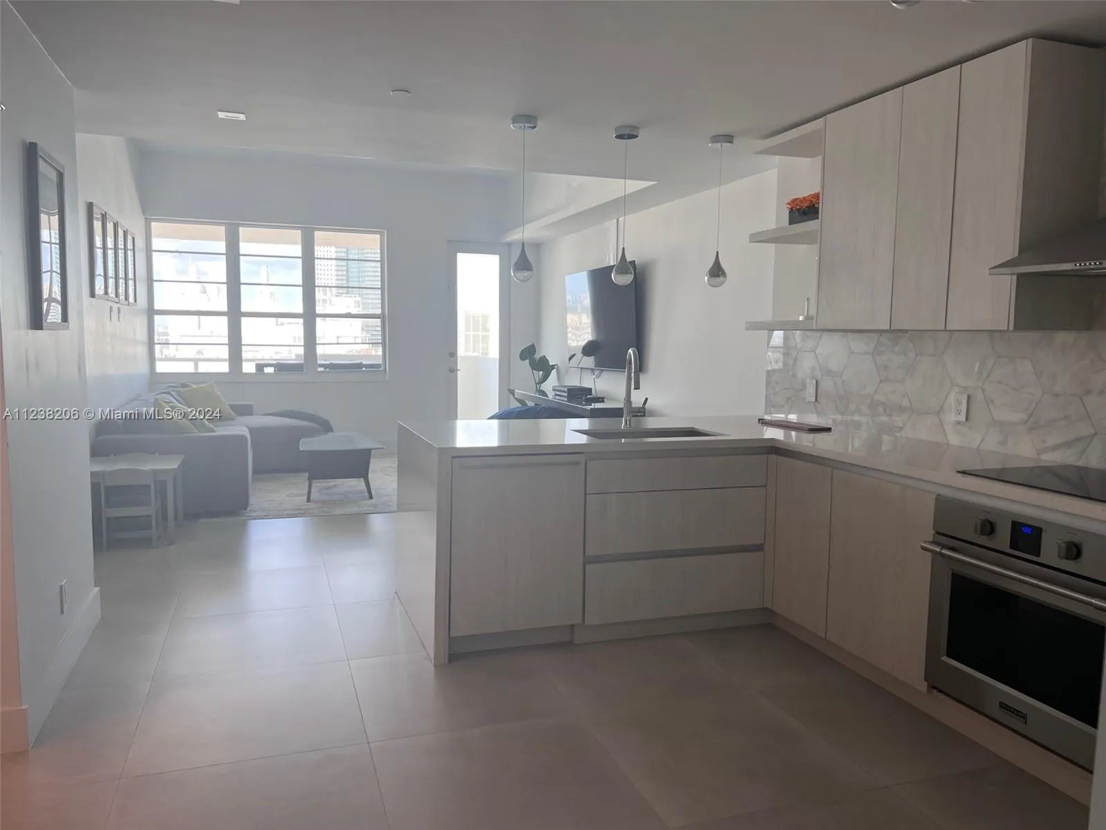 100 Lincoln Rd # 1608, Miami Beach FL 33139