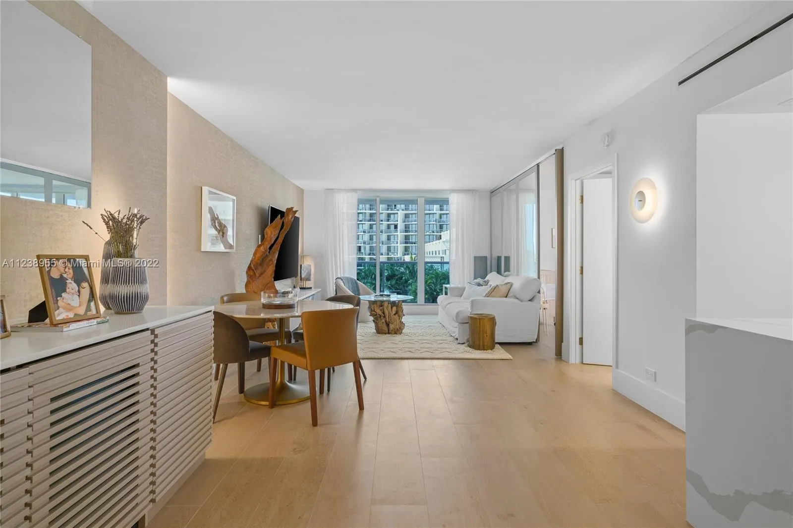 2301 Collins Ave # 407, Miami Beach FL 33139