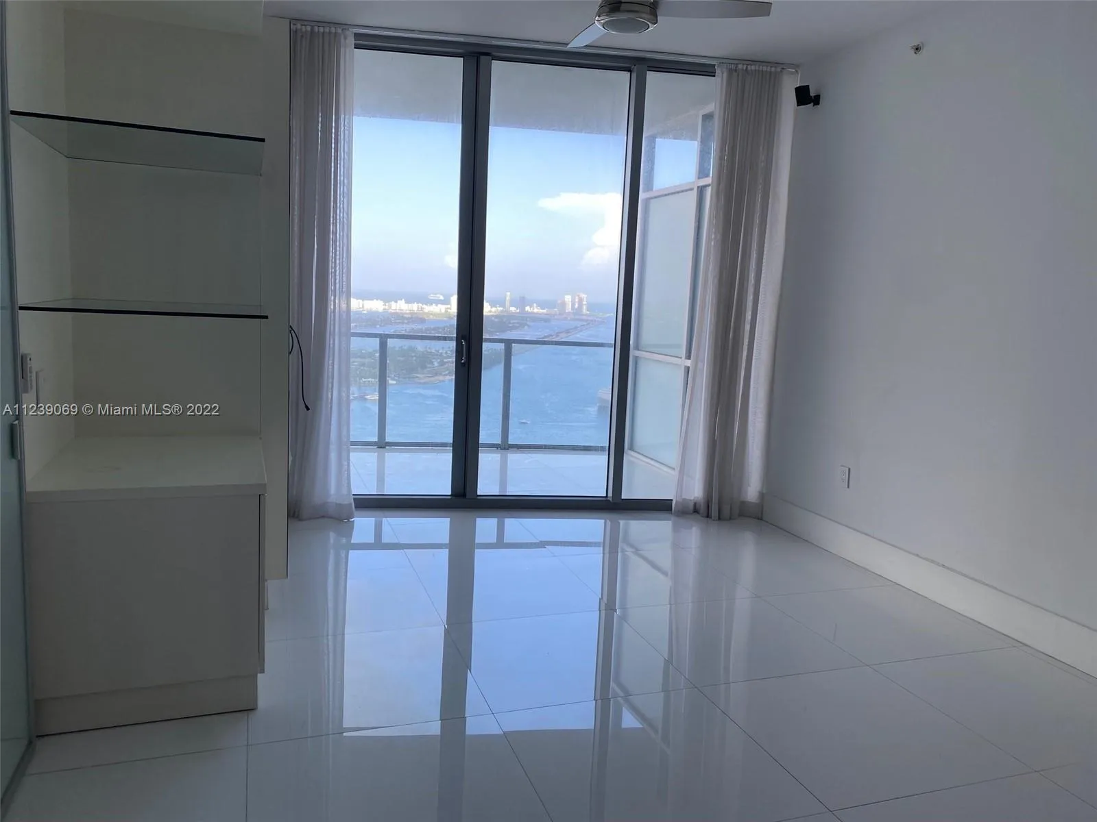 1100 Biscayne Blvd # 4404, Miami FL 33132