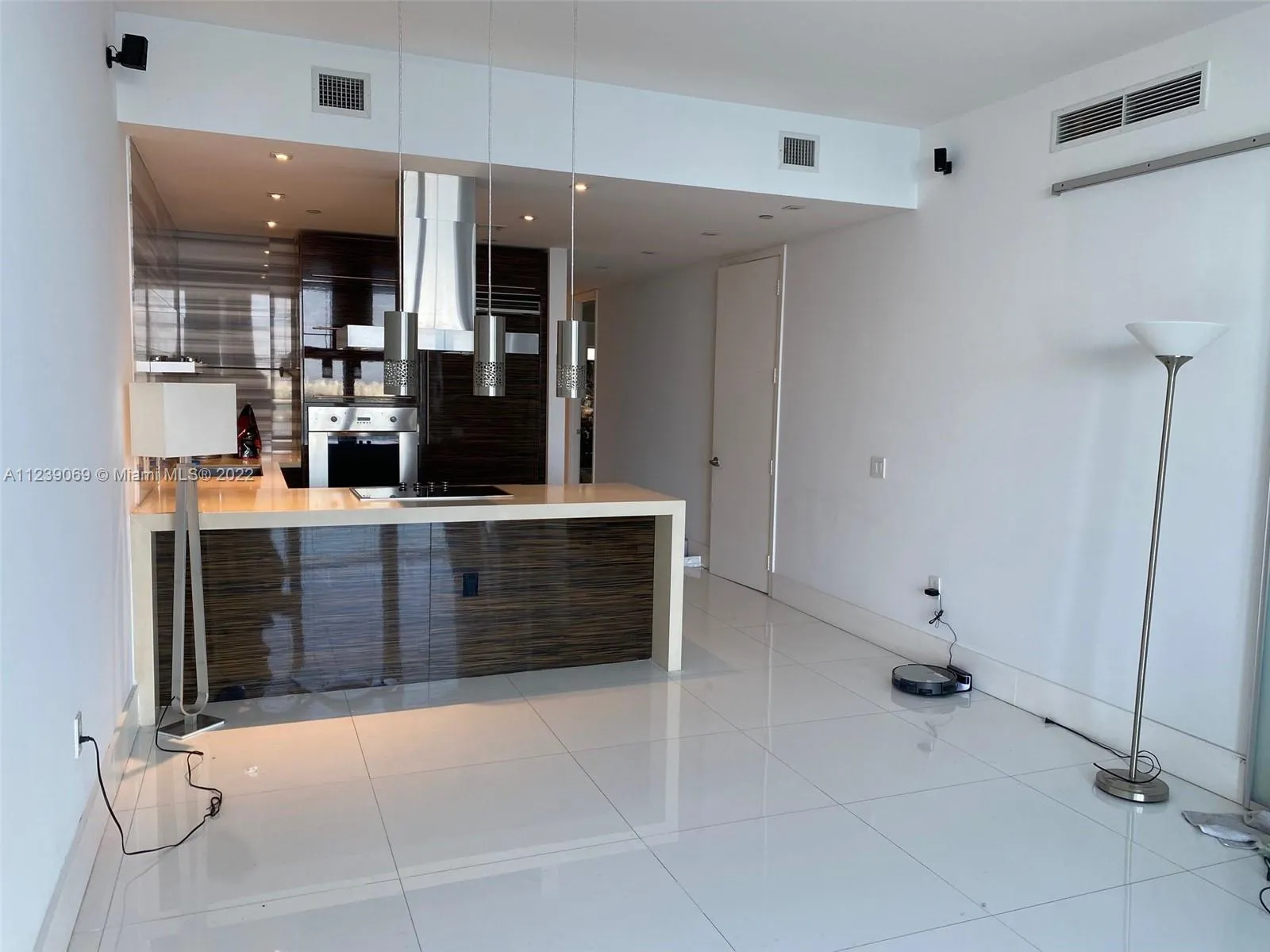 1100 Biscayne Blvd # 4404, Miami FL 33132