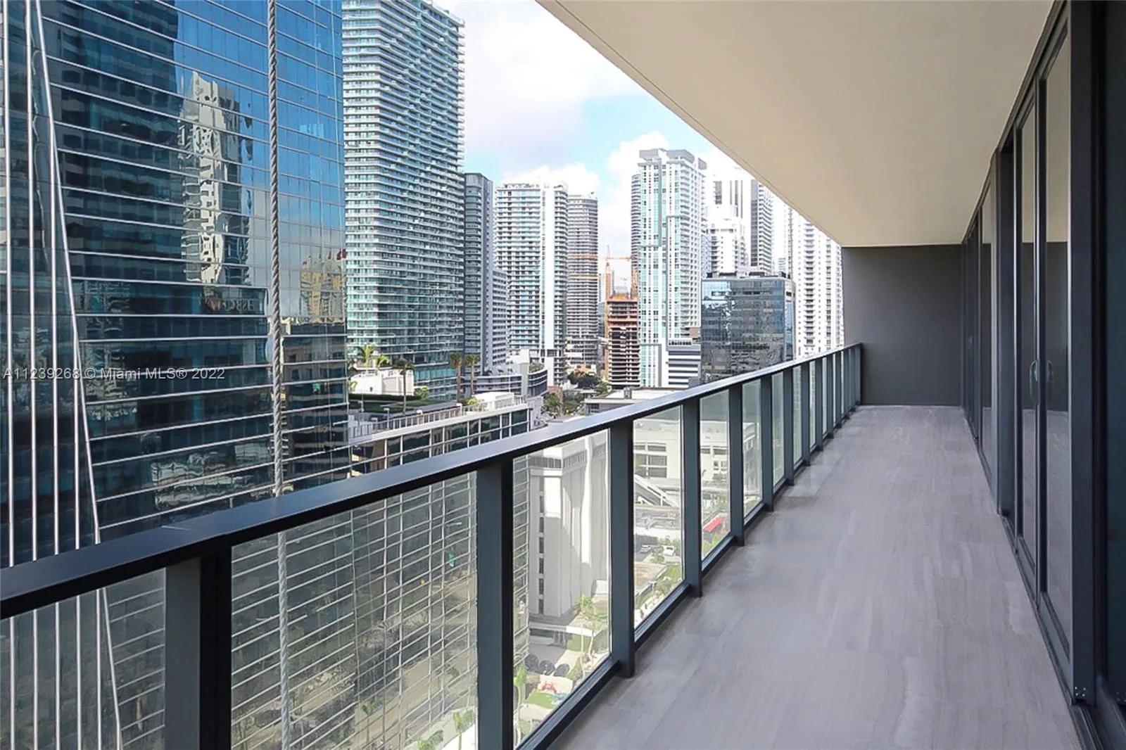 2 bedroom 2 bath for sale at 1451 Brickell Ave # 1705, Miami FL 33131
