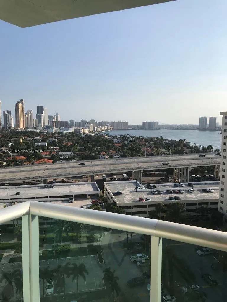 1 bedroom 1 bath for rent at 19380 Collins Ave # 1625, Sunny Isles Beach FL 33160