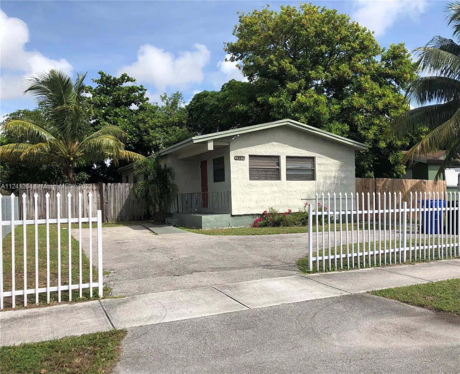 4 bedroom 2 bath for sale at 2941 NW 25TH ST, Fort Lauderdale FL 33311