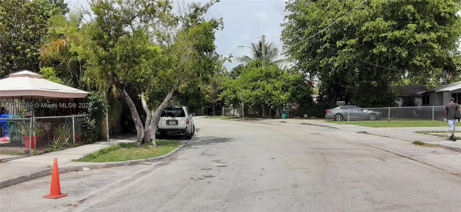 246 NW 34th Ter, Miami FL 33127