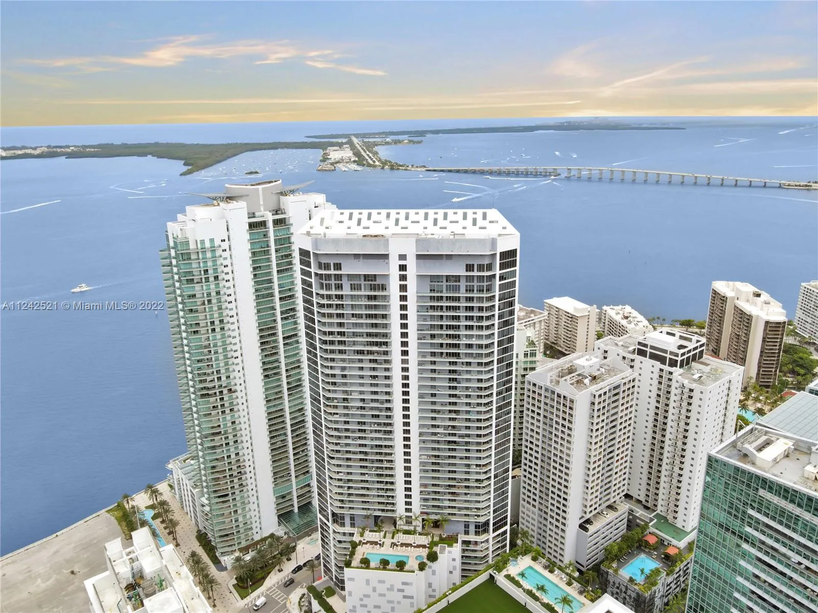 1300 Brickell Bay Dr # 1608, Miami FL 33131