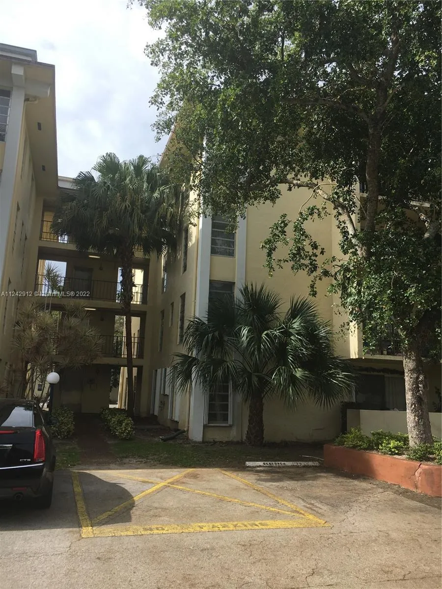 2 bedroom 2 bath for sale at 11905 NE 2nd Ave # C311, North Miami FL 33161