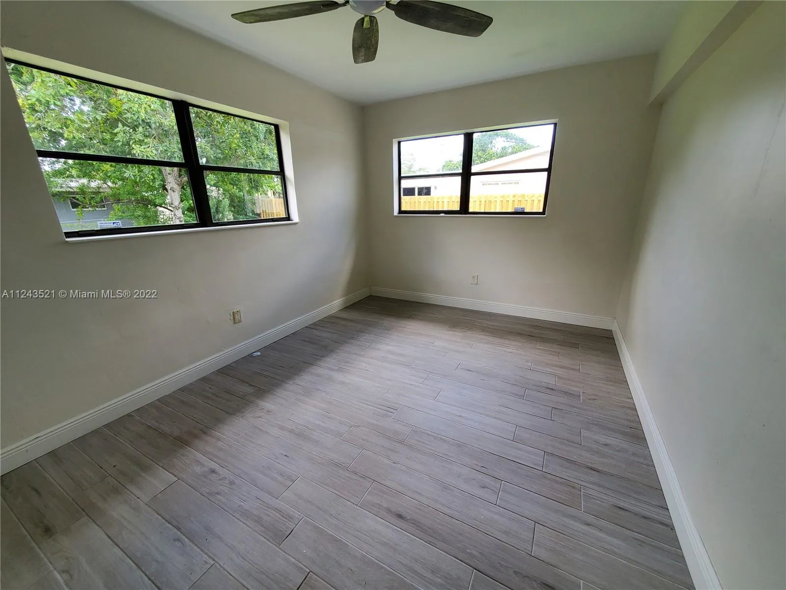 685 NE 172nd St, Miami FL 33162