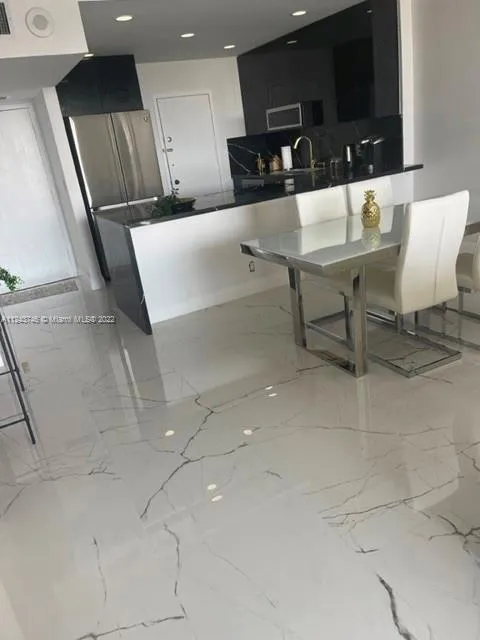 3800 S Ocean Dr # 803, Hollywood FL 33019