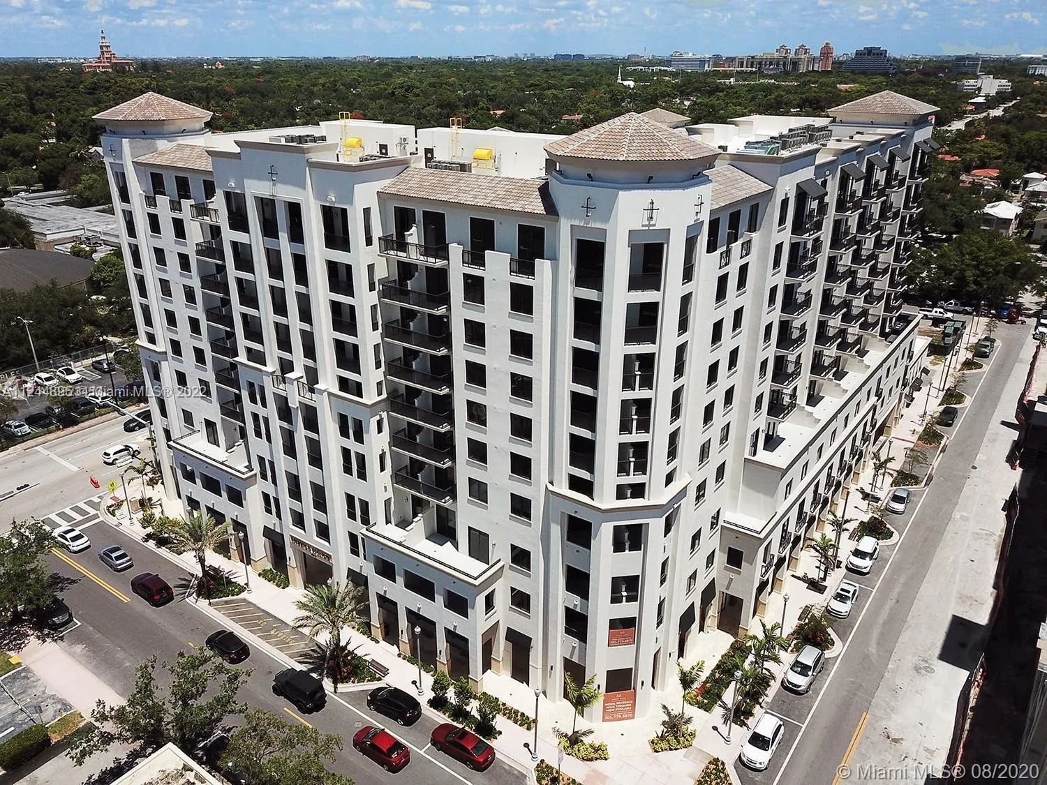 1 bedroom 1 bath for sale at 301 Altara Ave # 305, Coral Gables FL 33146