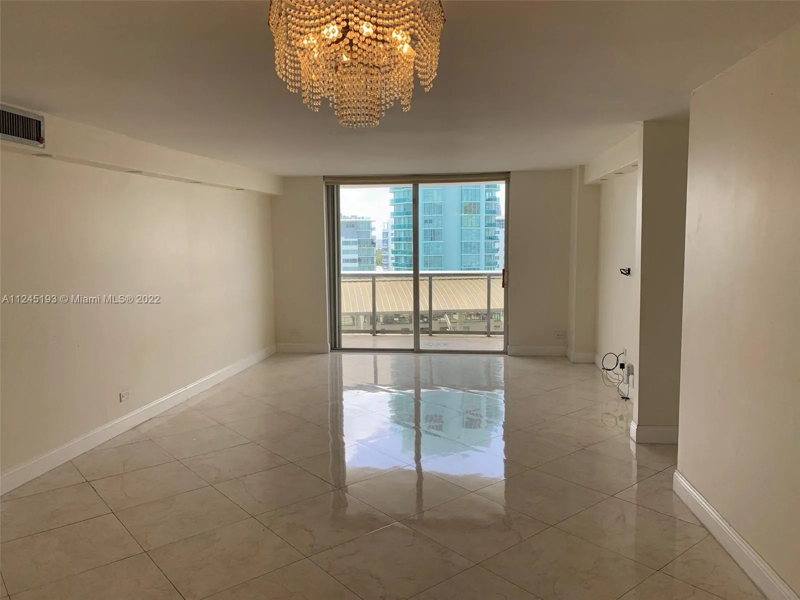 6039 Collins Ave # 1129, Miami Beach FL 33140