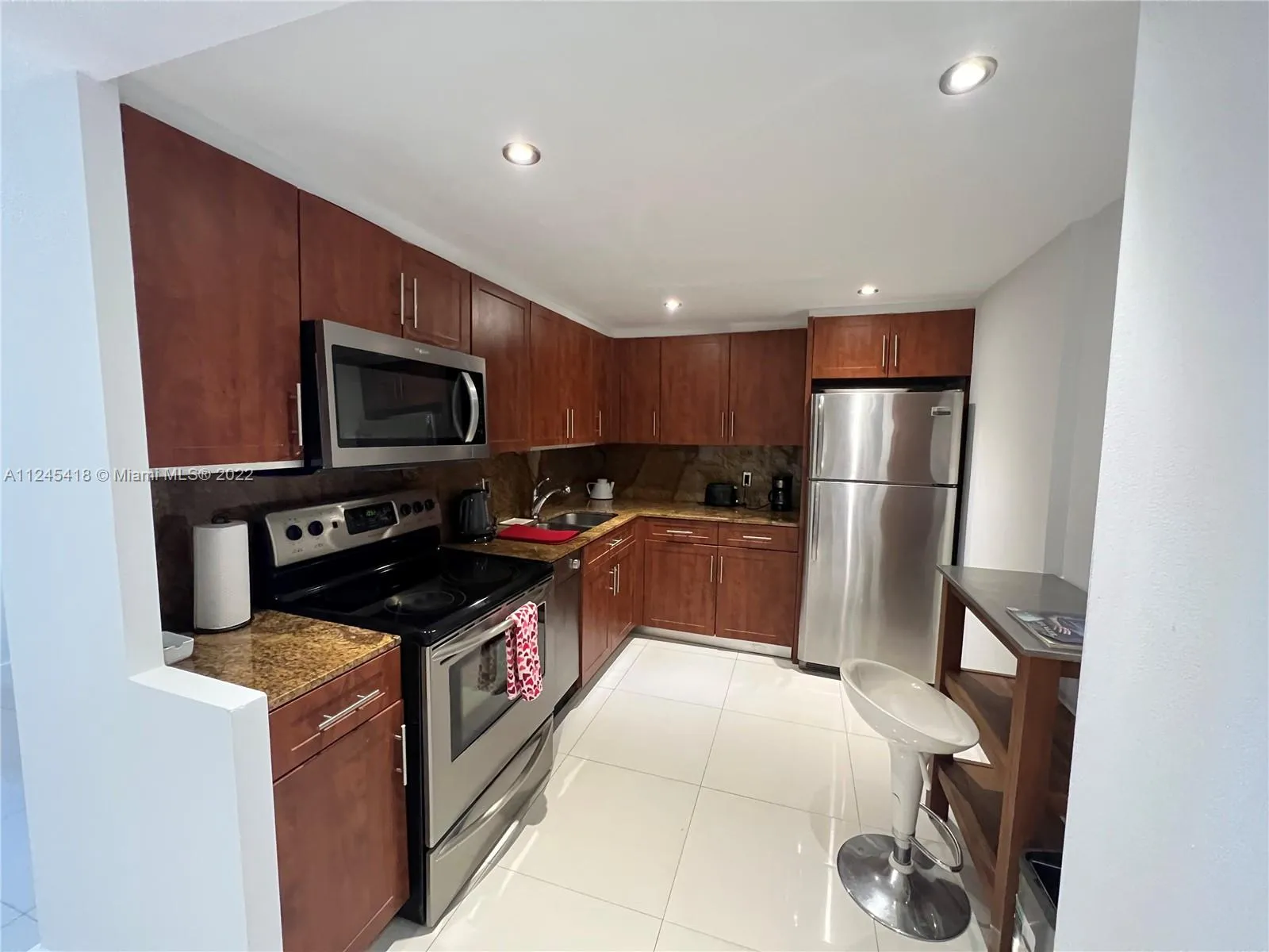 5161 Collins Ave # 309, Miami Beach FL 33140