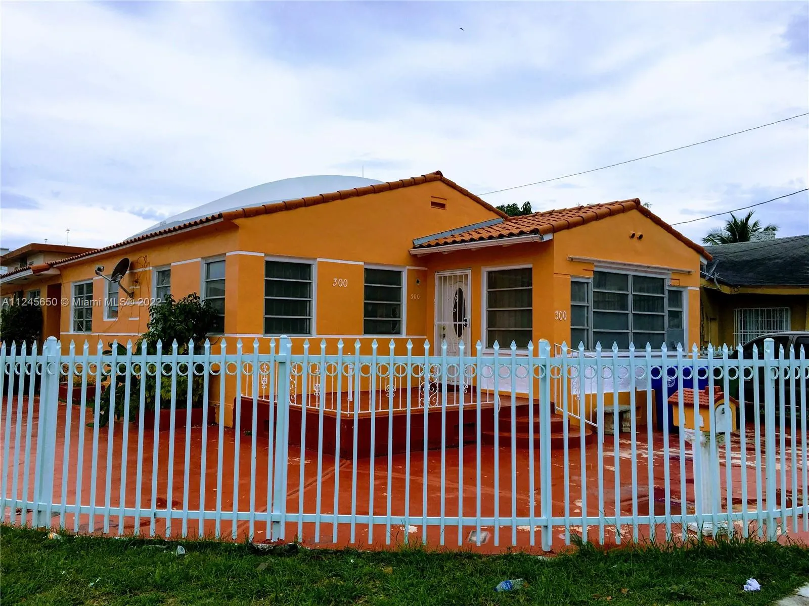 for sale at 300 NW 13th Ave, Miami FL 33125