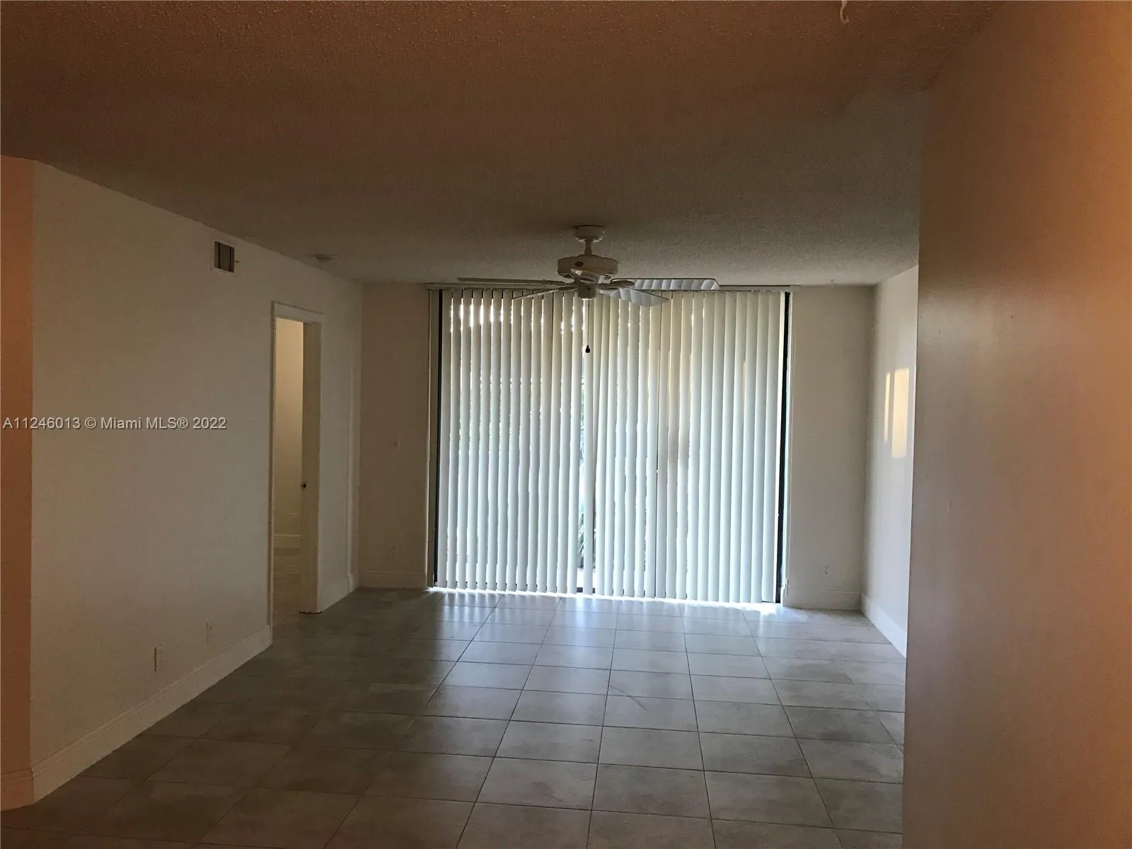 5641 Riverside Dr, Coral Springs FL 33067