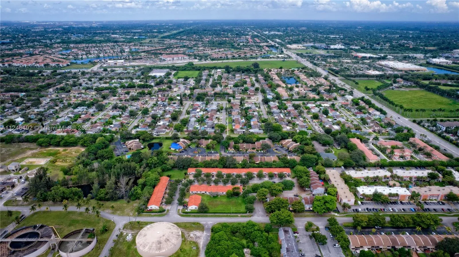 3837 NW 76th Way, Davie FL 33024