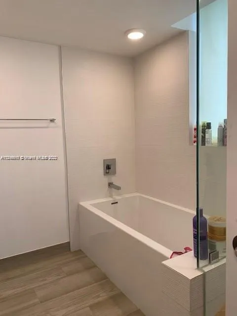 9261 E Bay Harbor Dr # 402, Bay Harbor Islands FL 33154