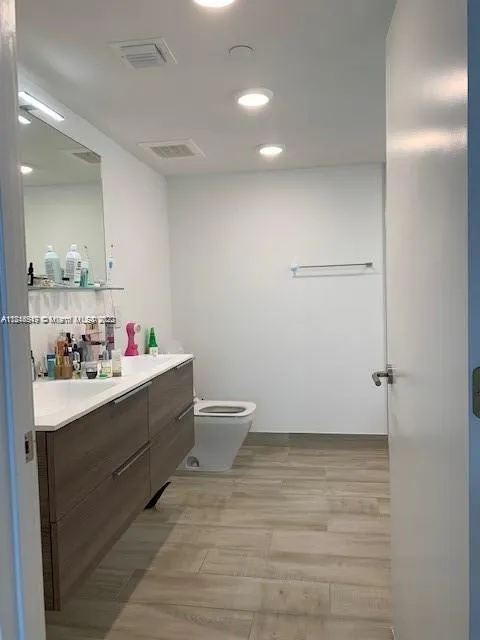 9261 E Bay Harbor Dr # 402, Bay Harbor Islands FL 33154
