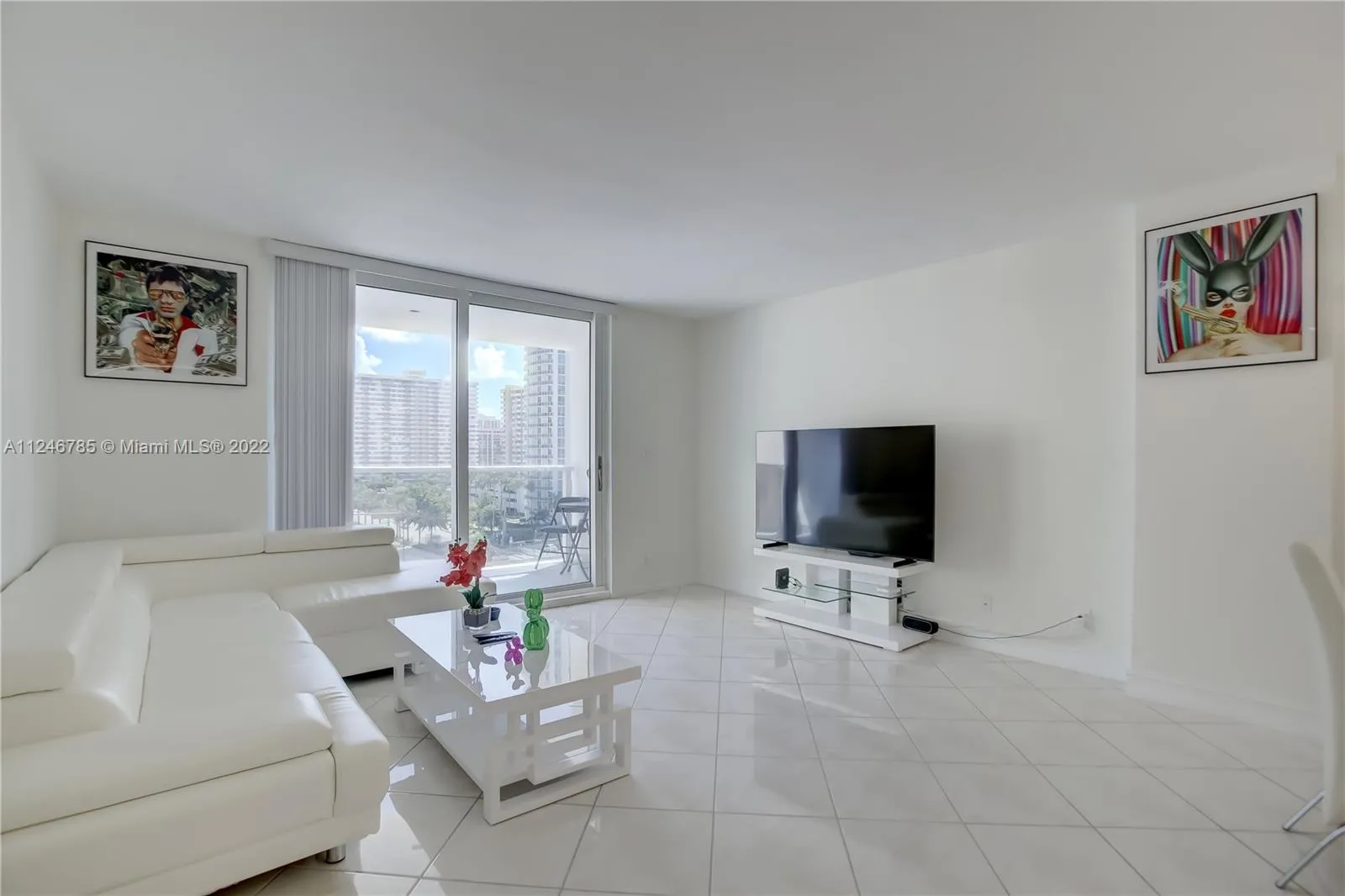 1880 S Ocean Dr, Hallandale Beach FL 33009