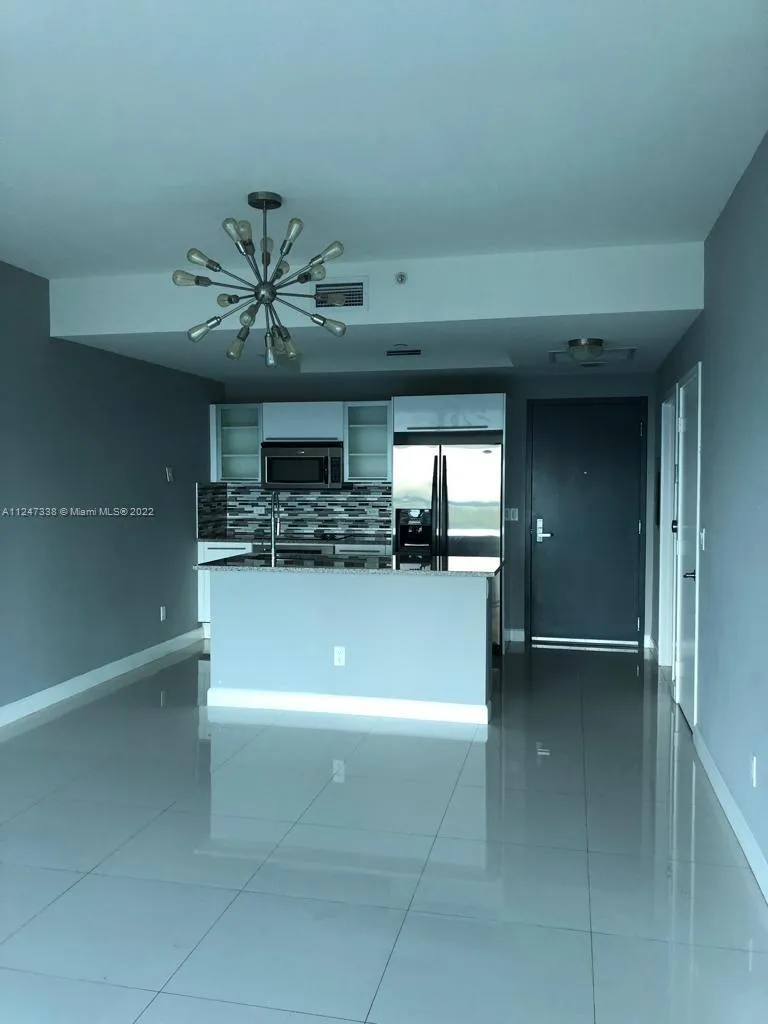 888 Biscayne Blvd # 610, Miami FL 33132