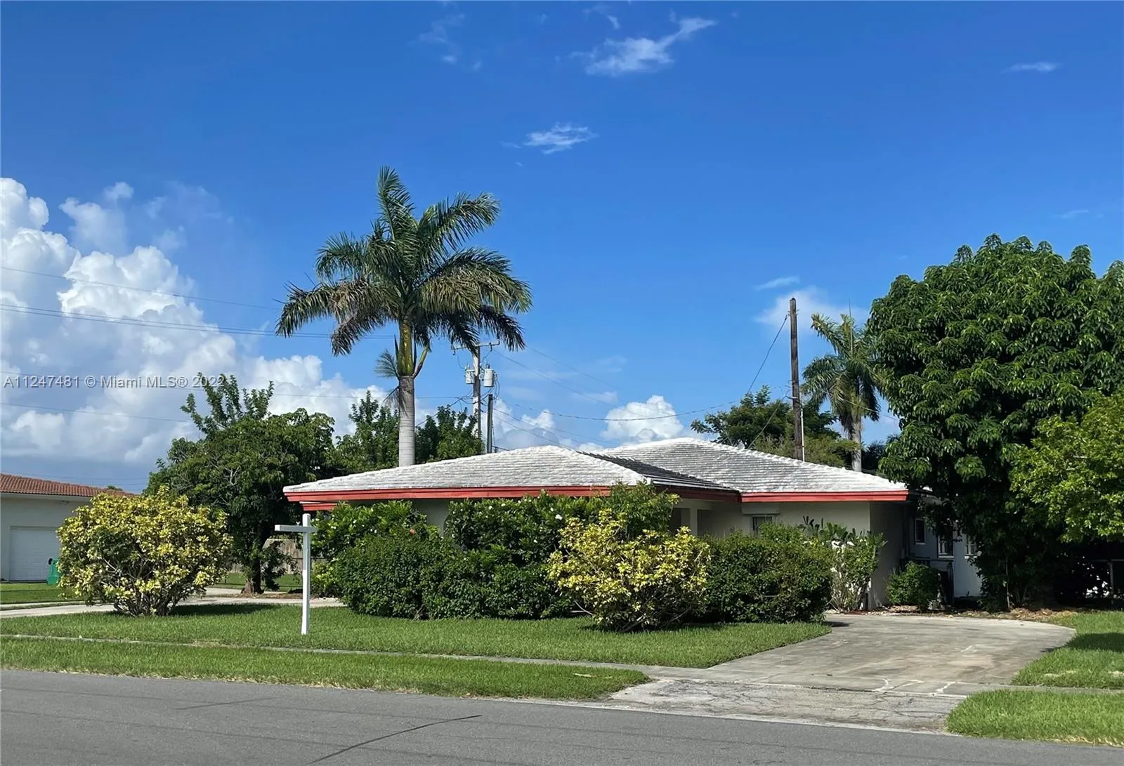 205 SE 3rd Ave, Dania Beach FL 33004