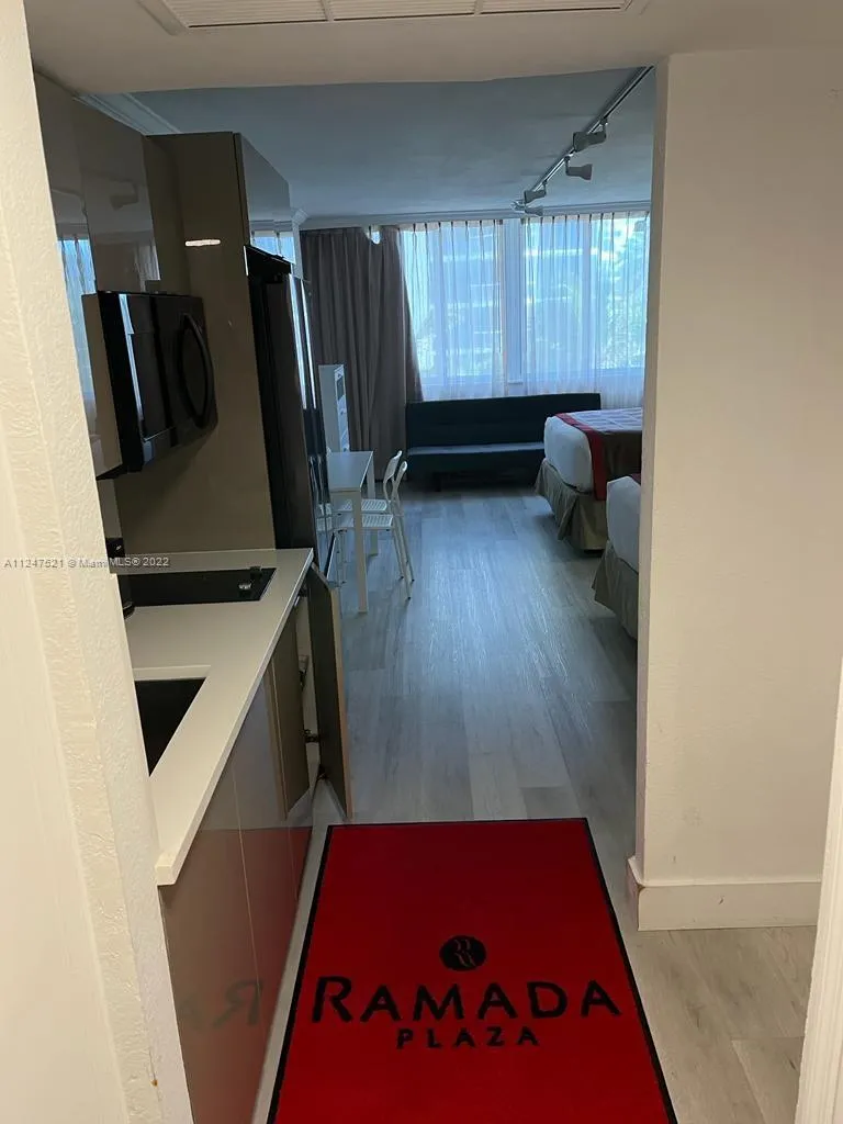 19201 Collins Ave # 218, Sunny Isles Beach FL 33160