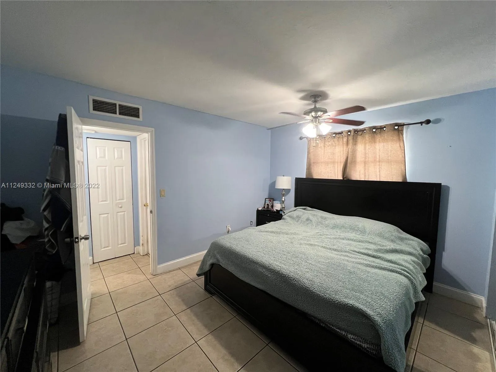 4050 NW 135th St # 1, Opa-Locka FL 33054