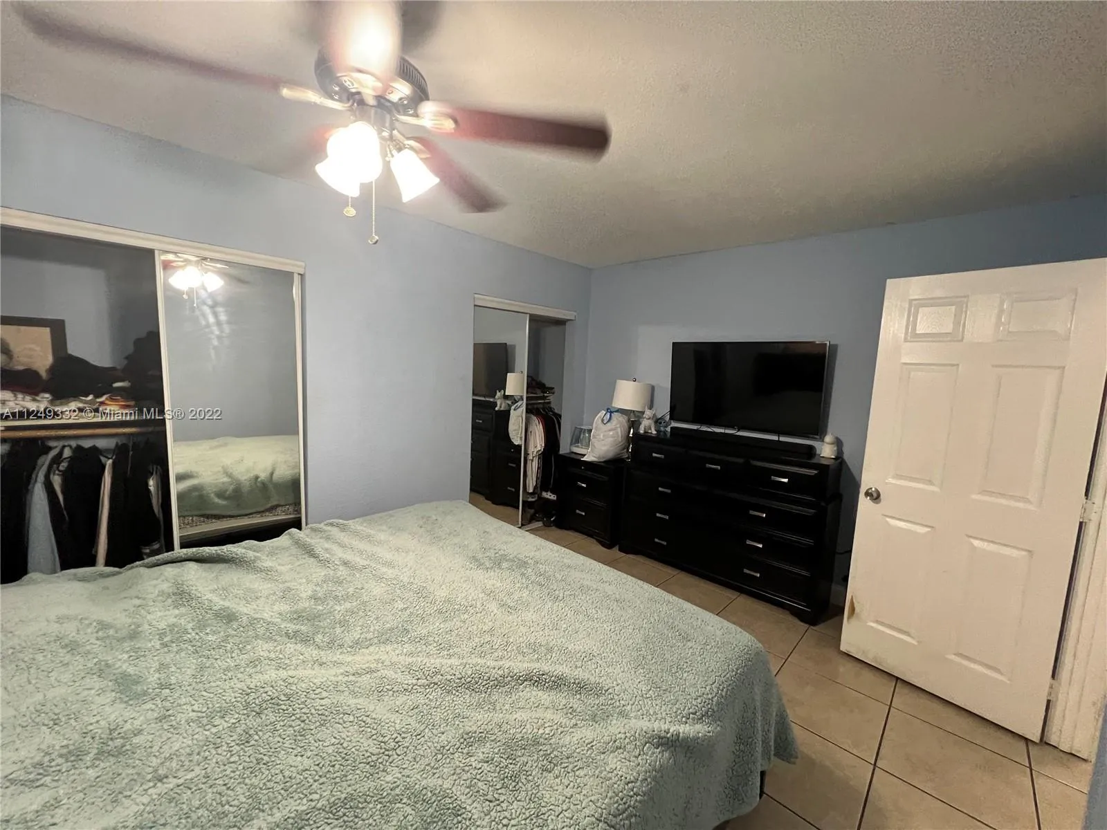 4050 NW 135th St # 1, Opa-Locka FL 33054