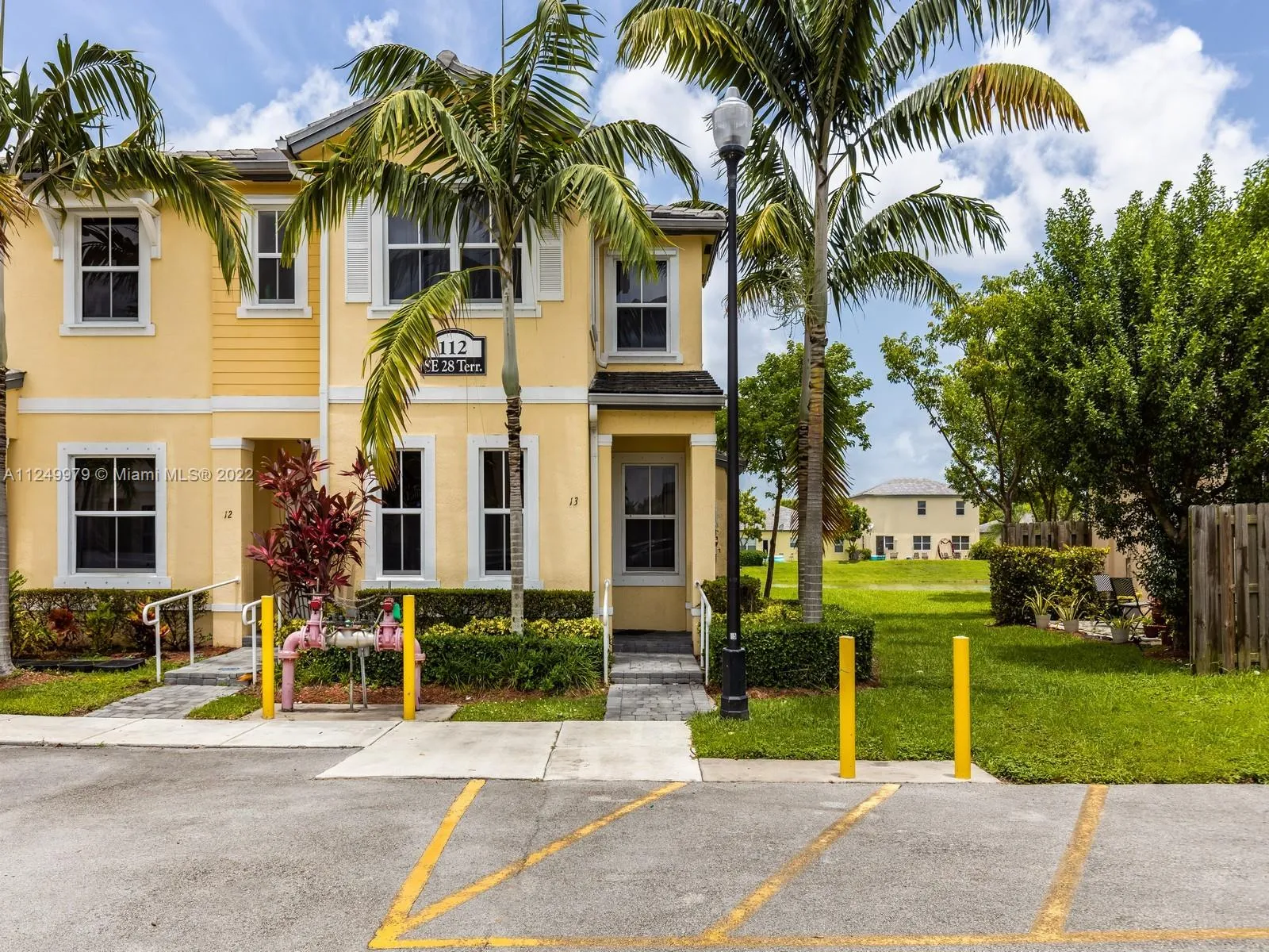 3 bedroom 2 bath for sale at 112 SE 28th Ter # 13, Homestead FL 33033