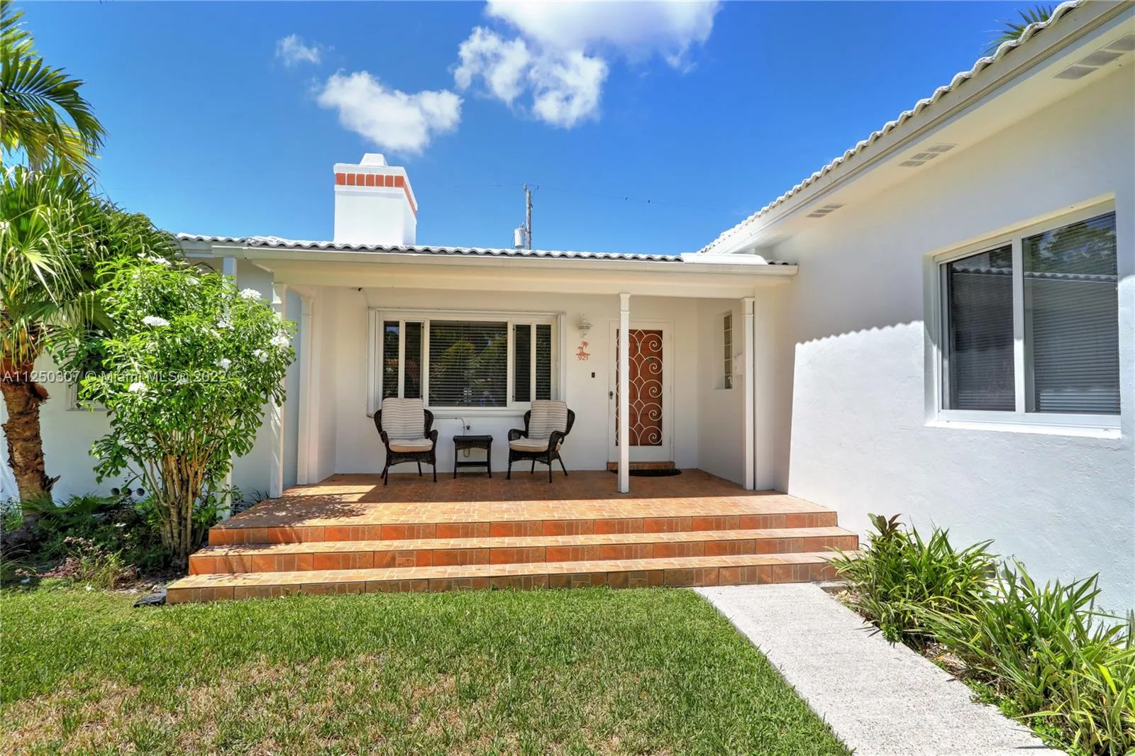 921 NE 73rd St, Miami FL 33138