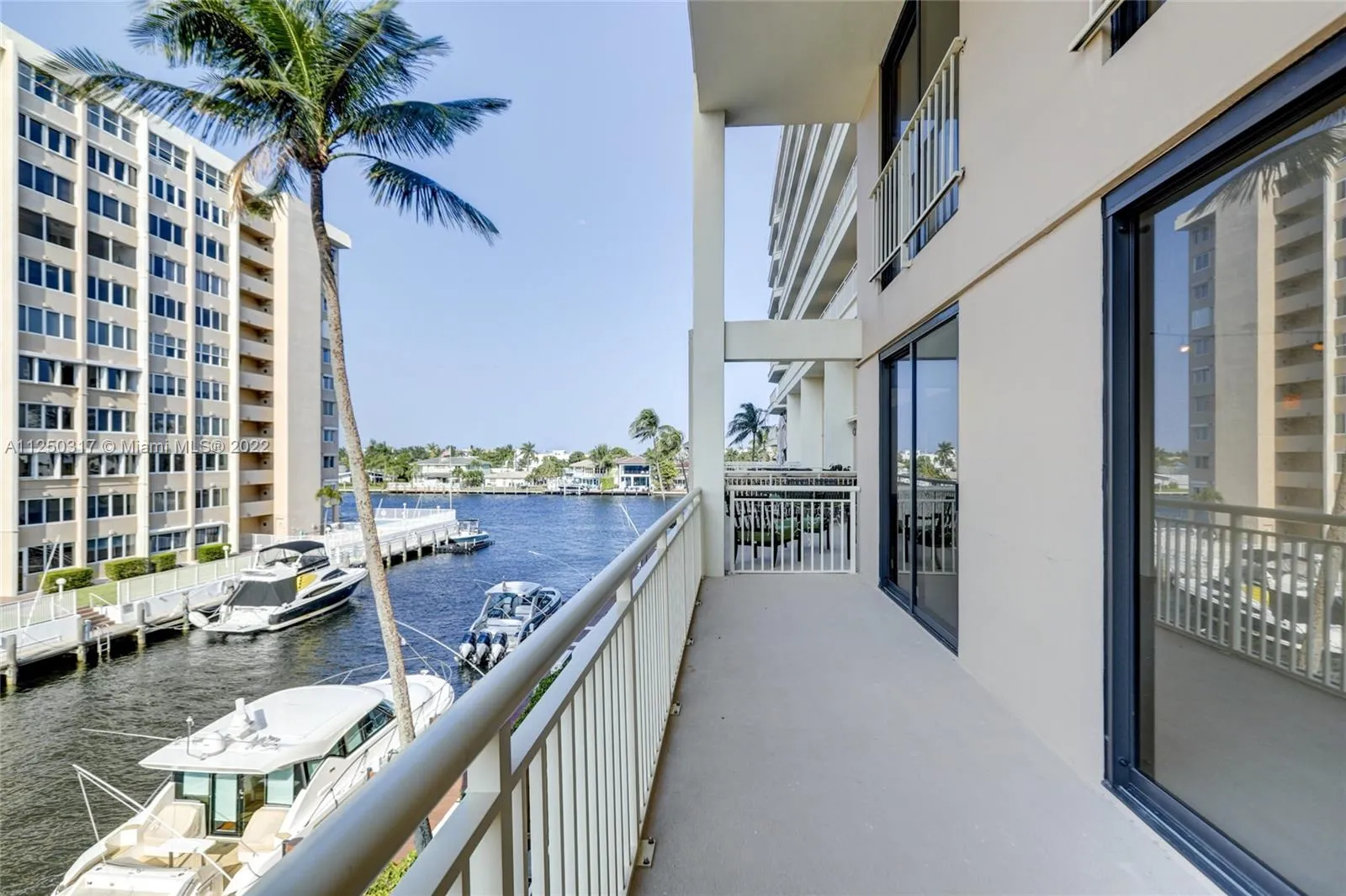 3 bedroom 3 bath for rent at 3100 NE 48th St # 306, Fort Lauderdale FL 33308