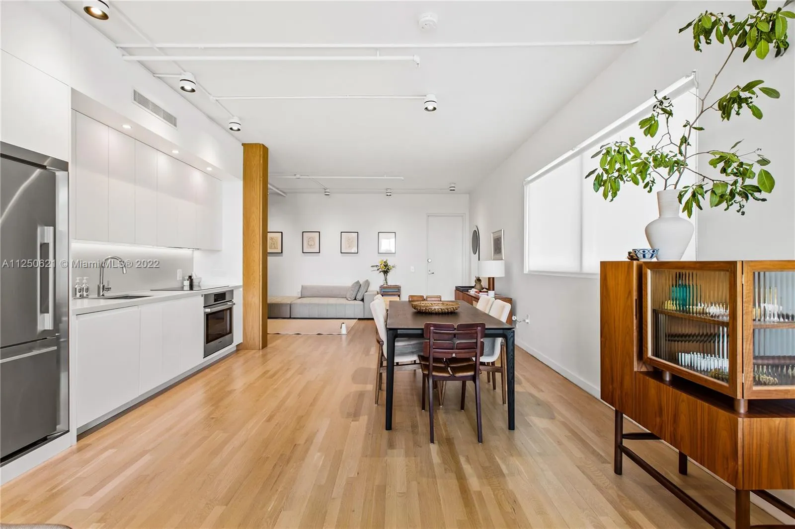 1700 Meridian Ave # 406, Miami Beach FL 33139