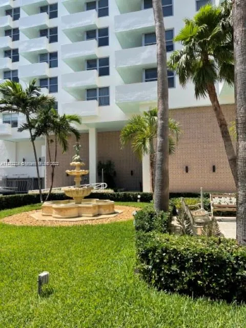 2899 Collins Ave # 1638, Miami Beach FL 33140