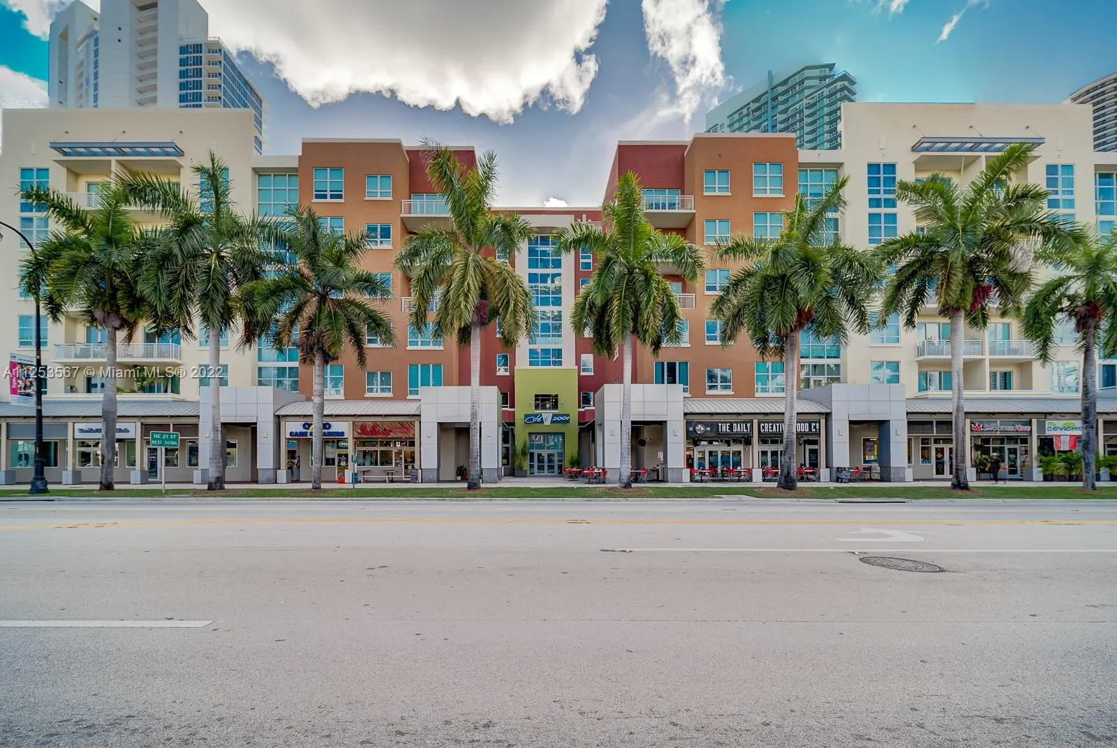 1 bedroom 1 bath for sale at 2001 Biscayne Blvd # 3401, Miami FL 33137