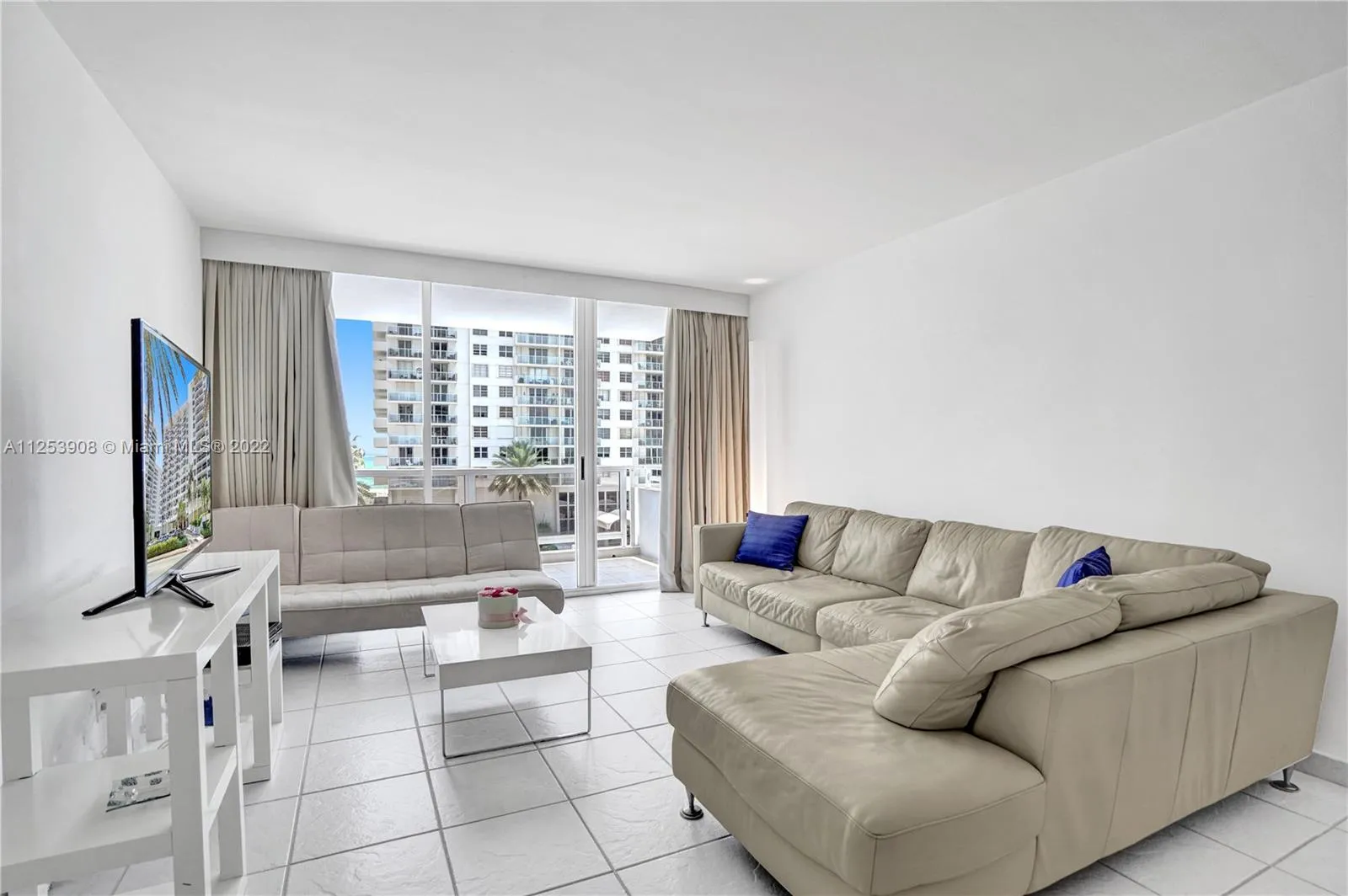 5700 Collins Ave # 5B, Miami Beach FL 33140
